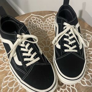 Vans Sentry Sneakers